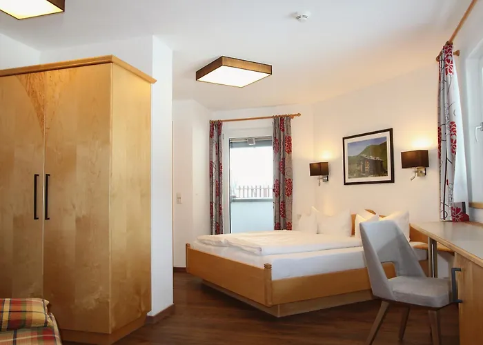 Alta Montagna Oda ve Kahvaltı 3*