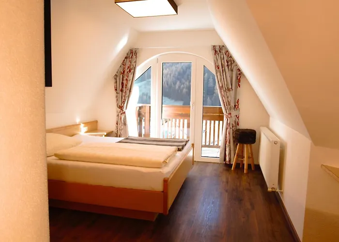 Alta Montagna Bed and Breakfast 3*